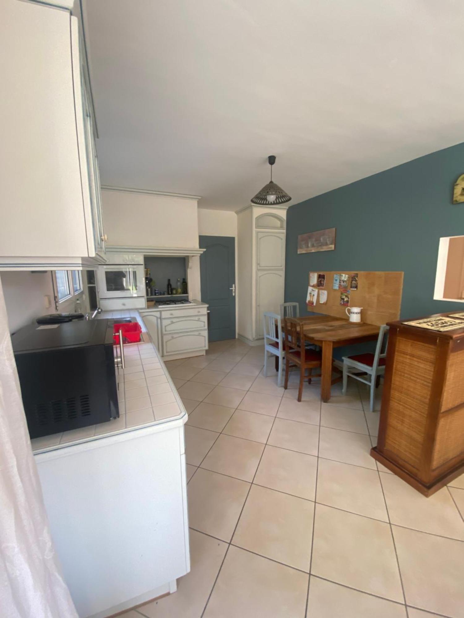 1 Au Calme Proche Ocean Homestay *